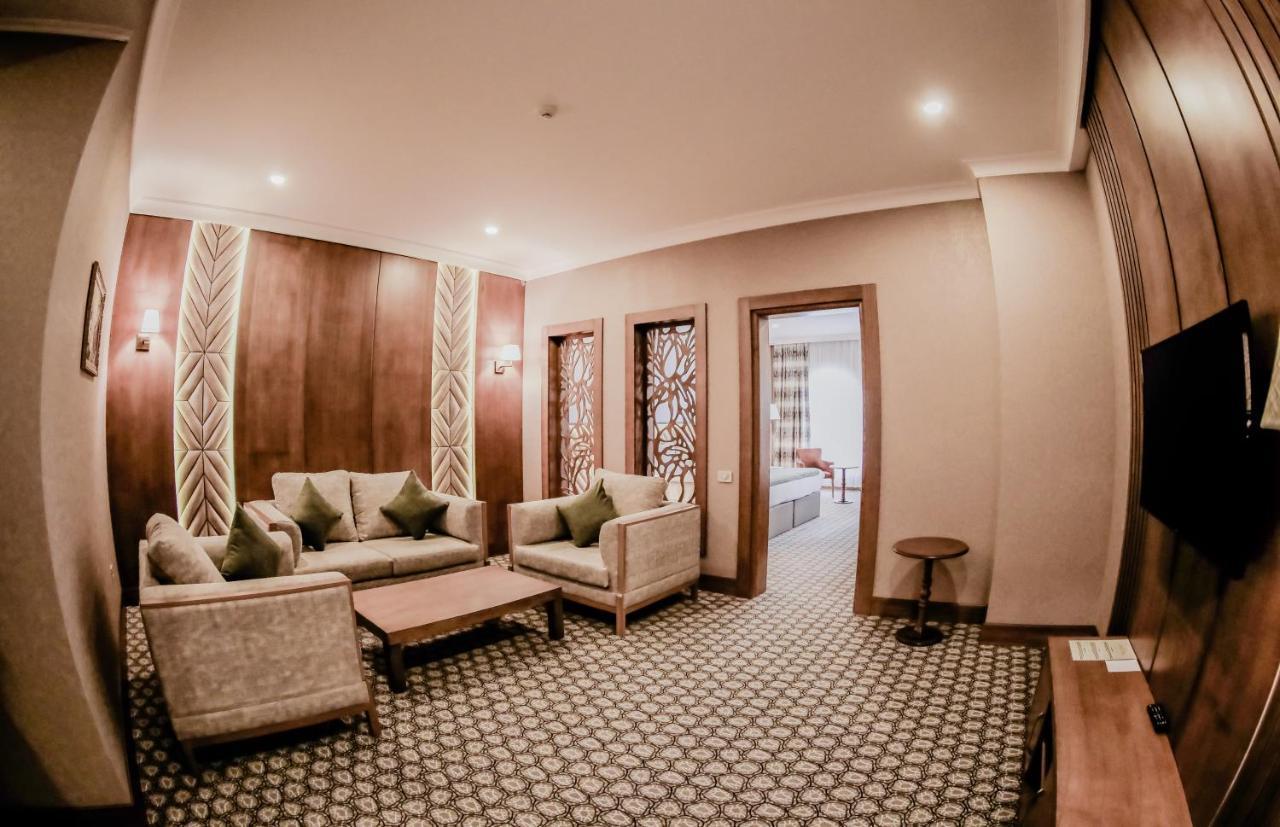 Madison Hotel Μπακού Εξωτερικό φωτογραφία