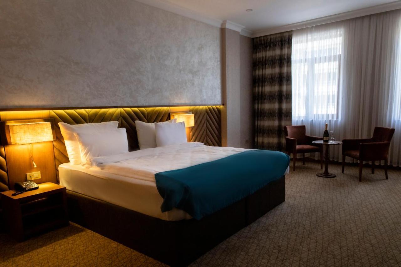 Madison Hotel Μπακού Εξωτερικό φωτογραφία