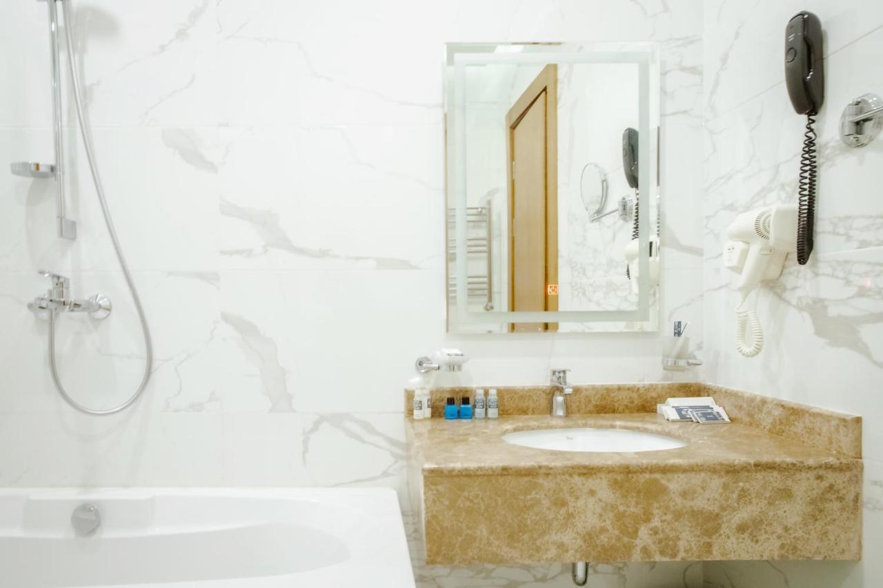 Madison Hotel Μπακού Εξωτερικό φωτογραφία