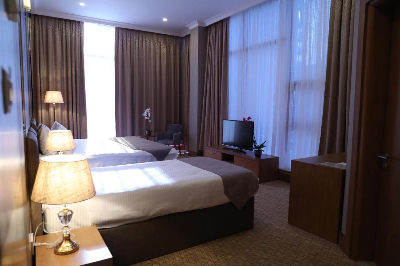 Madison Hotel Μπακού Εξωτερικό φωτογραφία